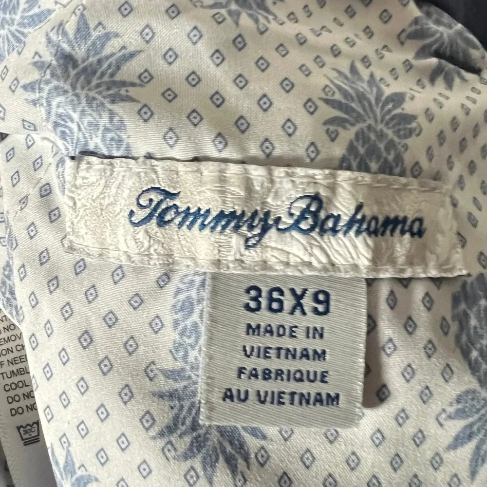 Tommy Bahama Coast Cargo 9